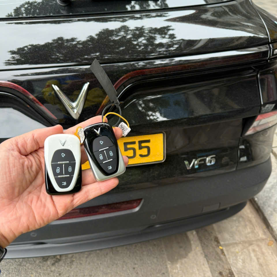 Làm chìa khoá xe ô tô Vinfast VF6