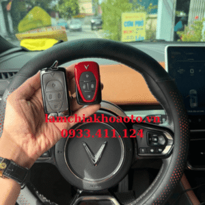 Làm chìa khoá VF7 Cho khách TPHCM